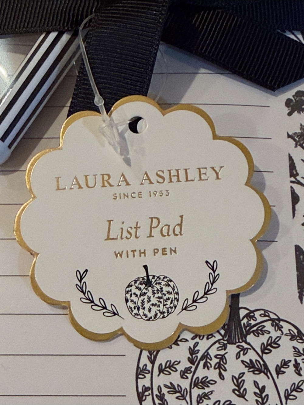 Laura Ashley Black & White Floral List Pad with Striped Pen and Black Bow - Picture 8 of 12